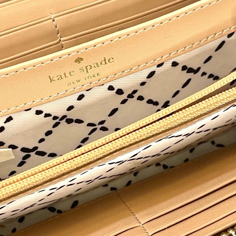 🎉🎉 HP! ❤️ kate spade Grand Street Lacey Large Zip Wallet